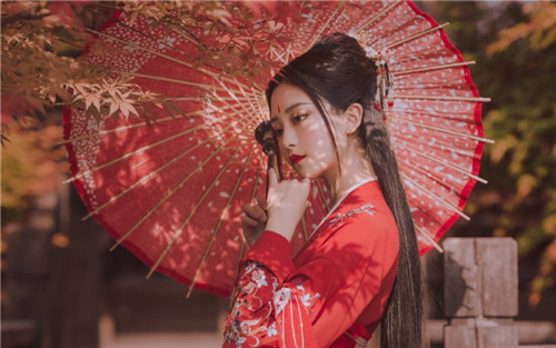 麻花豆传媒剧国产MV：探索修真世界，开启修仙之路！