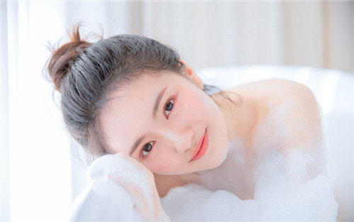 魔法扫帚：探索冷战时代的宇宙奥秘！