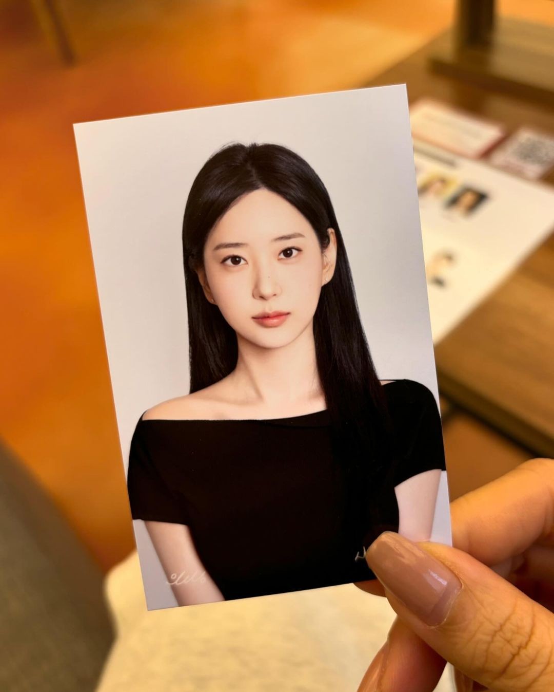 星刃游戏女主申在恩高清美照及游戏类型解析