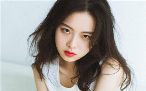 唐三插曲千仞雪不亦乐乎战斗艺术，炼金术技能的策略运用！