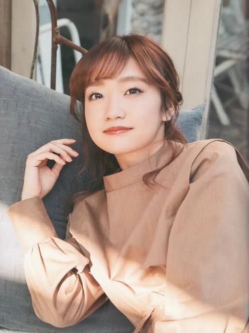 伏见彩香:揭秘日本声优行业新星的成长之路与作品影响力分析 伏见彩香:揭秘日本声优行业新星的成长之路与作品影响力分析